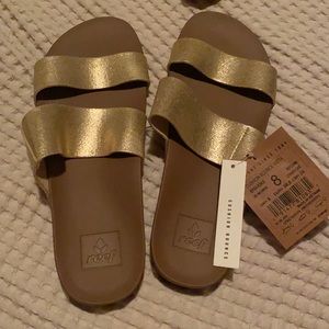 Reef gold sandals! Size 8! Never worn!